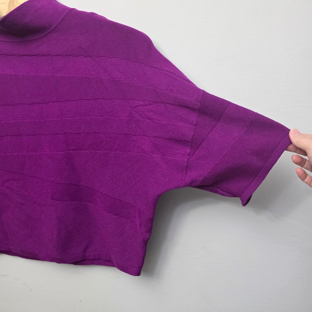 Joseph Ribkoff Knit Top Women L Purple Mock Neck Batwing Cropped Textured Modern - Picture 3 of 7